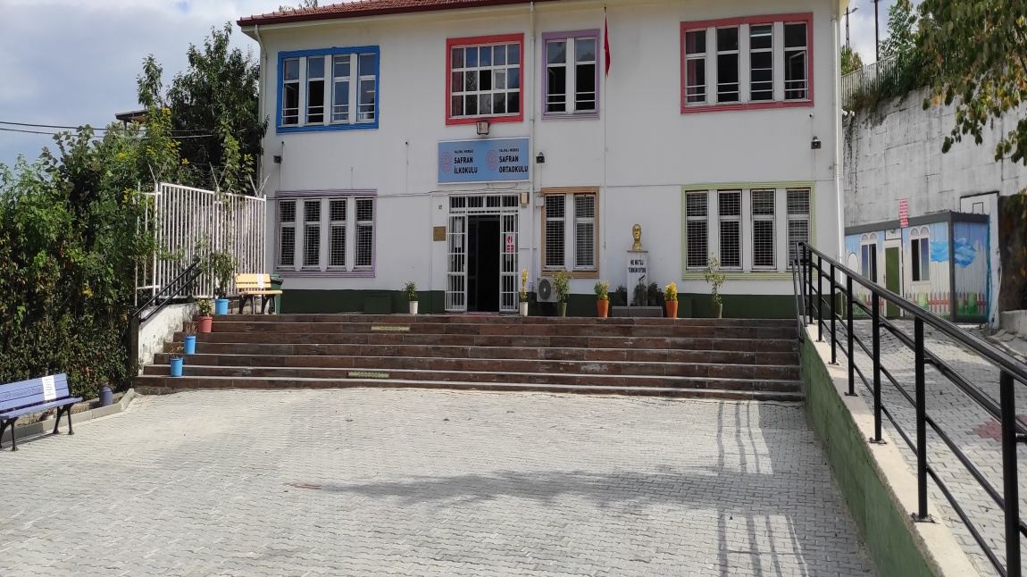 SAFRAN İLKOKULU/ORTAOKULU